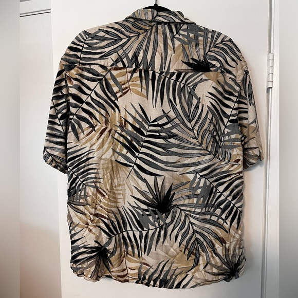 Zara Button Up Size Medium - Picture 2 of 3